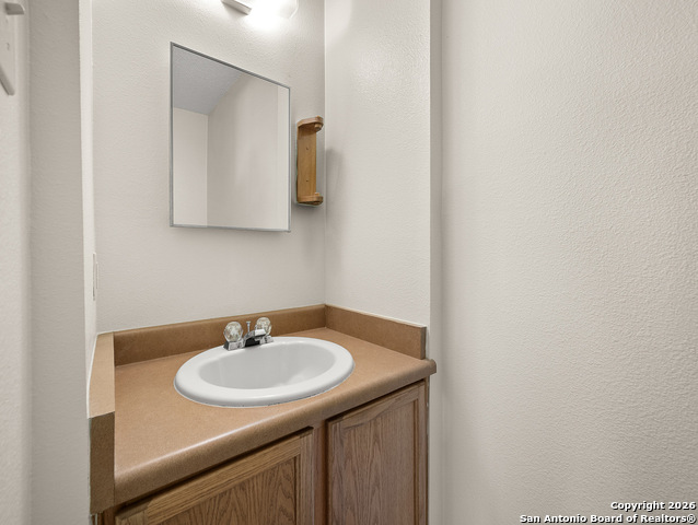 Image 13 of 36 For 422 Benetton Drive