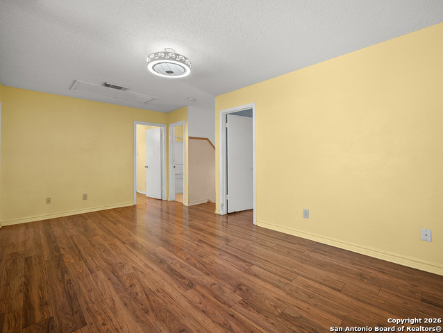 Image 18 of 36 For 422 Benetton Drive