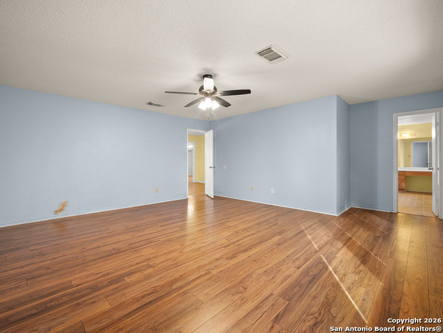 Image 20 of 36 For 422 Benetton Drive