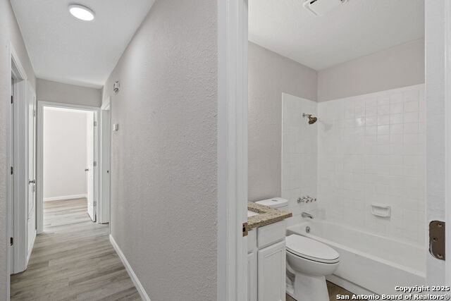 Image 17 of 35 For 5915 Lake Champlain