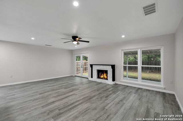 Image 6 of 35 For 5915 Lake Champlain