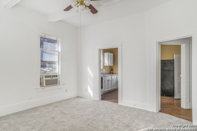 Image 13 of 31 For 1110 Ashby Pl W