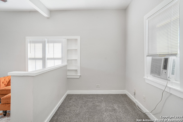 Image 19 of 31 For 1110 Ashby Pl W