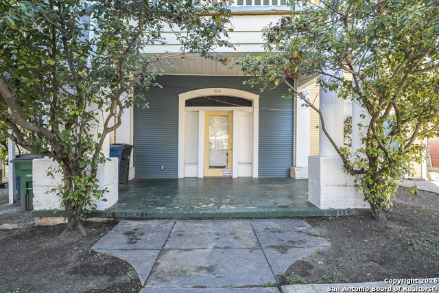 Image 3 of 31 For 1110 Ashby Pl W