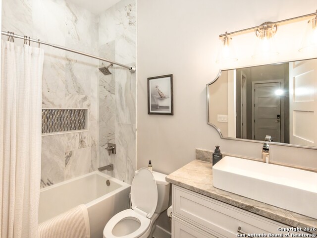 Image 16 of 52 For 225 Arrowhead Lane