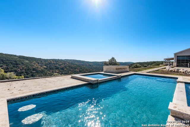 Image 33 of 52 For 225 Arrowhead Lane