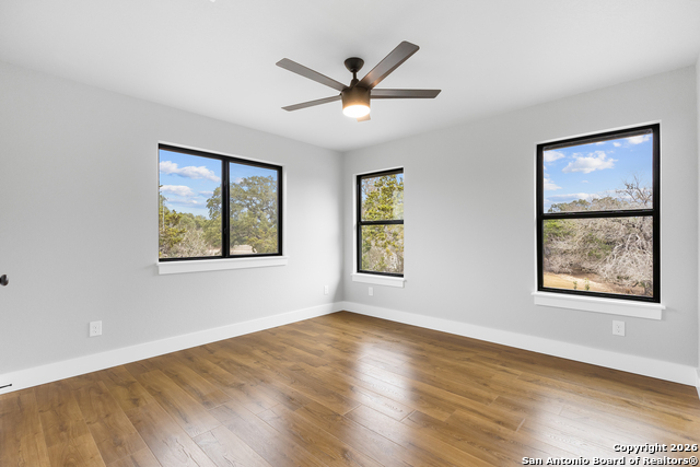 Image 23 of 37 For 181 Deerwood Circle