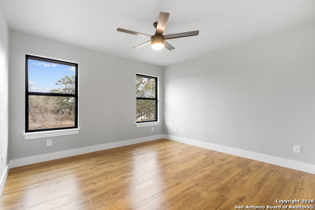 Image 25 of 37 For 181 Deerwood Circle