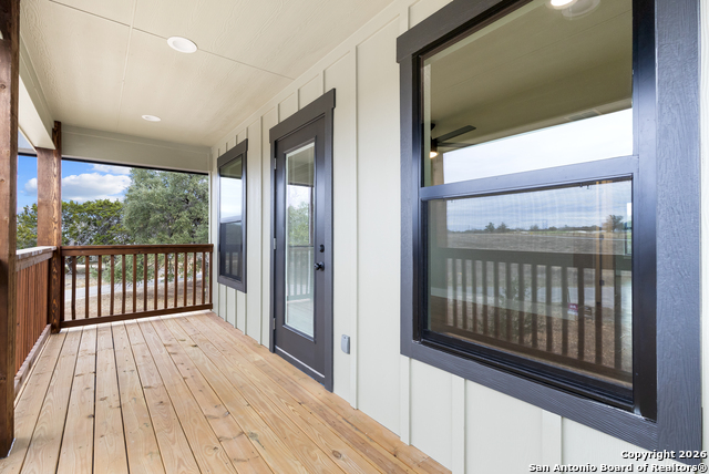 Image 28 of 37 For 181 Deerwood Circle