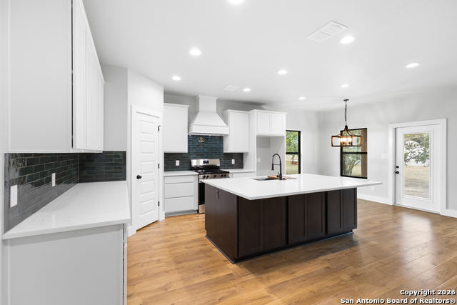 Image 8 of 37 For 181 Deerwood Circle