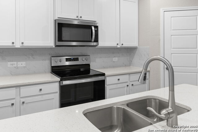 Image 4 of 25 For 3065 Charyn Way