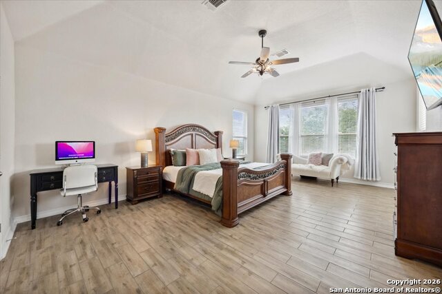 Image 25 of 50 For 25619 Poerner