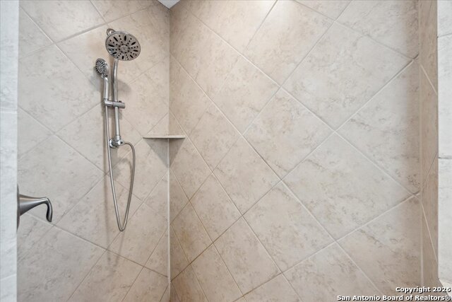 Image 30 of 50 For 25619 Poerner