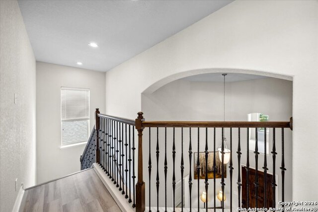 Image 32 of 50 For 25619 Poerner