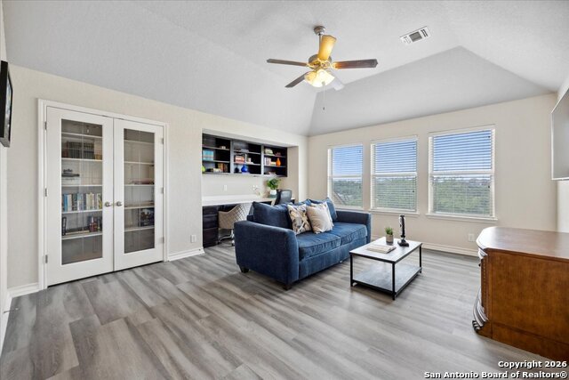 Image 35 of 50 For 25619 Poerner