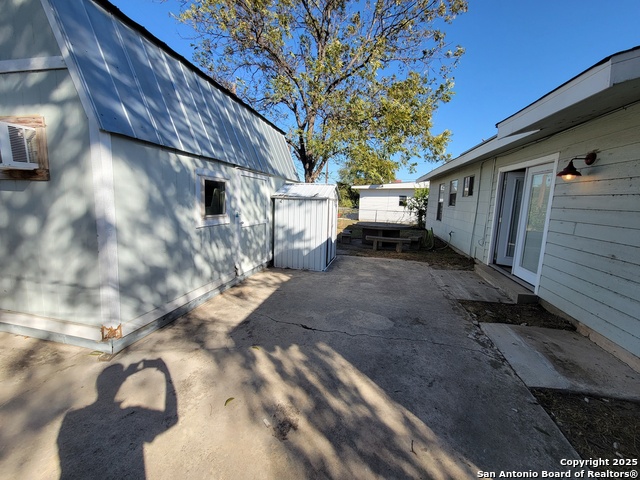 Image 5 of 16 For 1707 Farwell