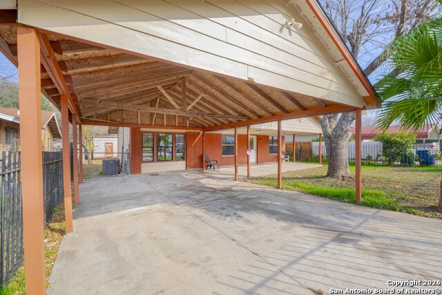 Image 3 of 31 For 5207 Overpool St