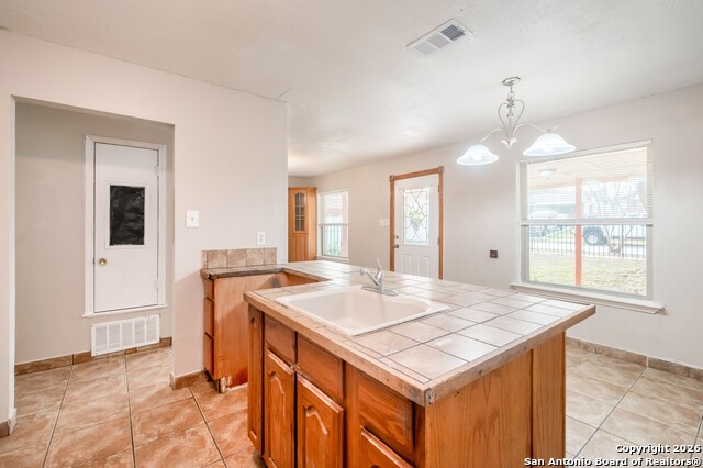 Image 8 of 31 For 5207 Overpool St