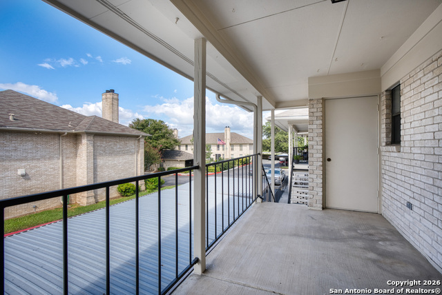 Image 17 of 21 For 2611 Eisenhauer