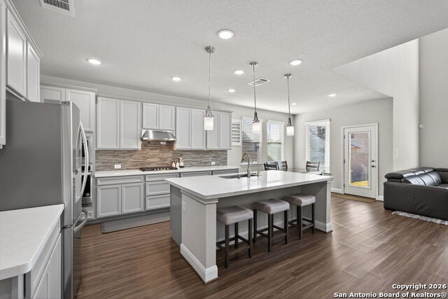 Image 13 of 41 For 2330 Olive  