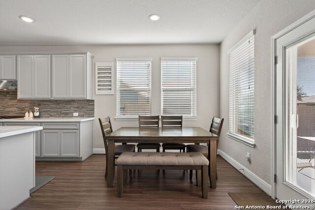 Image 17 of 41 For 2330 Olive  