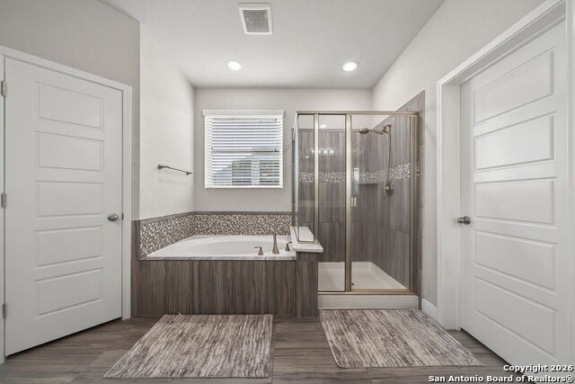 Image 23 of 41 For 2330 Olive  