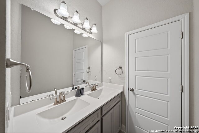 Image 27 of 41 For 2330 Olive  