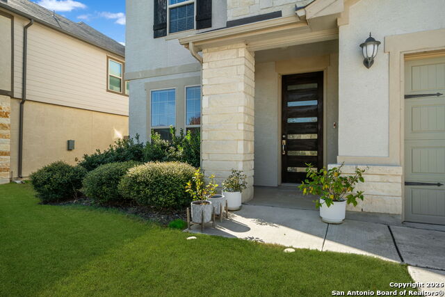 Image 4 of 41 For 2330 Olive  