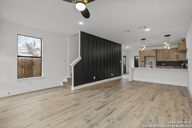 Image 33 of 57 For 125 Dashiell