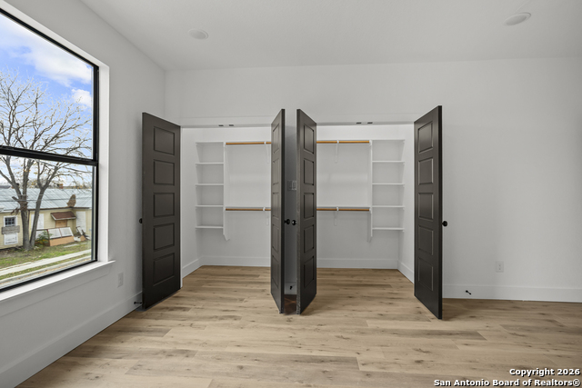 Image 42 of 57 For 125 Dashiell