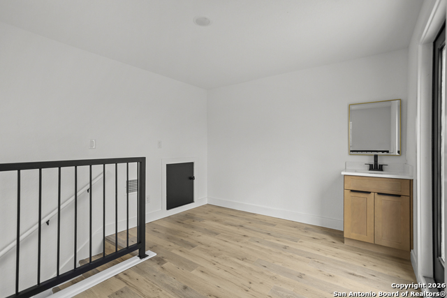 Image 52 of 57 For 125 Dashiell