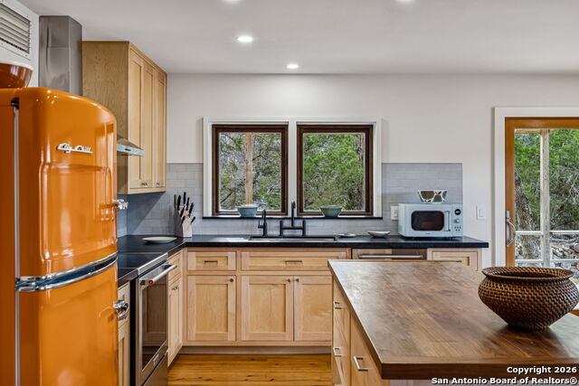 Image 10 of 40 For 299 Live Oak Trail