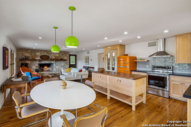 Image 14 of 40 For 299 Live Oak Trail