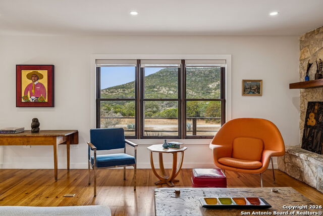 Image 6 of 40 For 299 Live Oak Trail