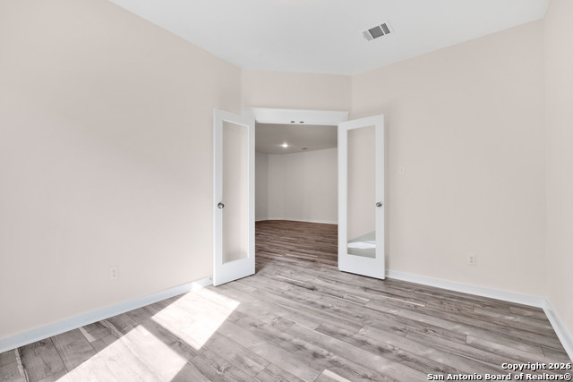 Listing photo id 10 for 17232 Borromeo Avenue