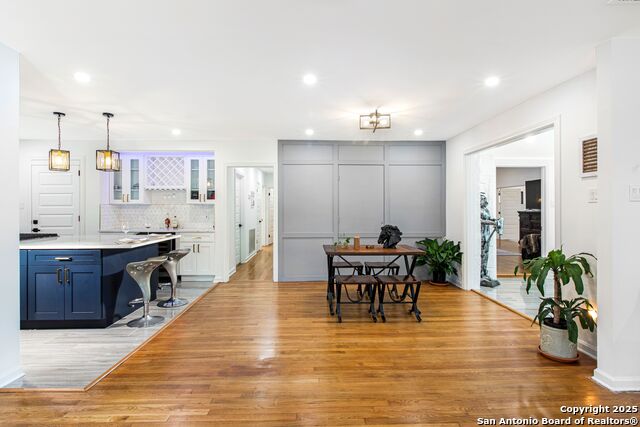 Image 10 of 49 For 423 College Blvd.