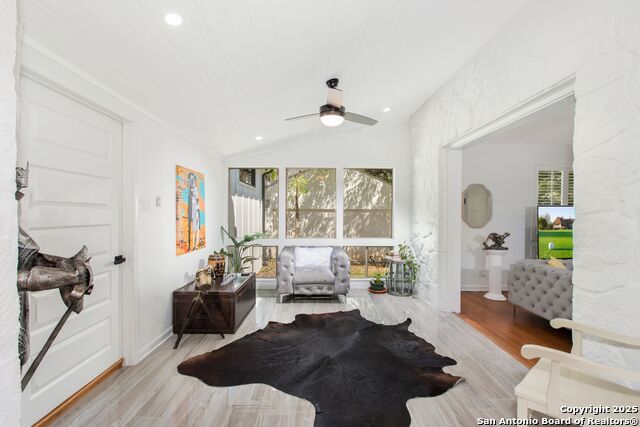 Image 13 of 49 For 423 College Blvd.