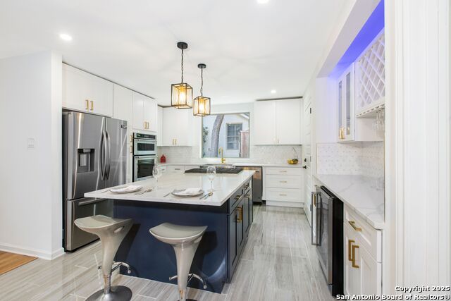 Image 15 of 49 For 423 College Blvd.