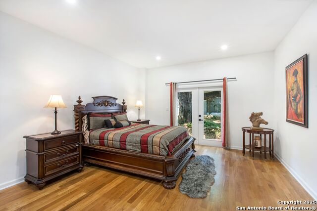 Image 21 of 49 For 423 College Blvd.