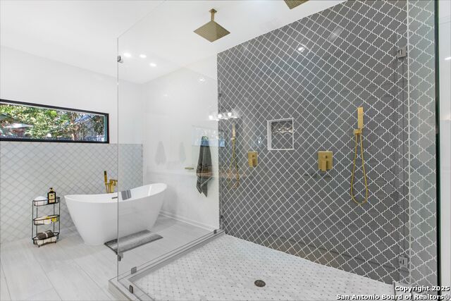 Image 26 of 49 For 423 College Blvd.