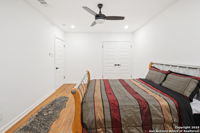 Image 33 of 49 For 423 College Blvd.