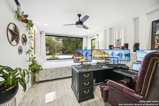 Image 37 of 49 For 423 College Blvd.