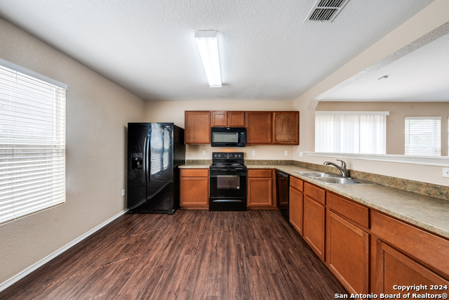 Image 14 of 39 For 12226 Mountain Pine