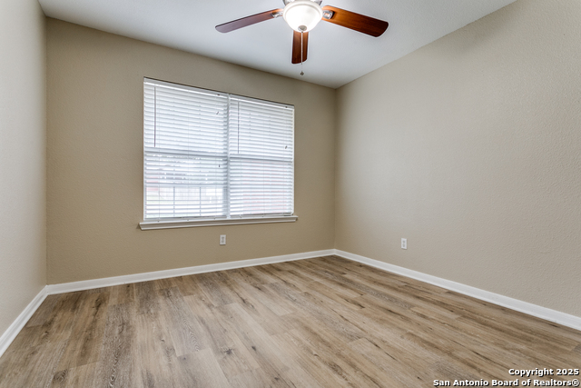 Image 20 of 36 For 5735 Cardinal Falls