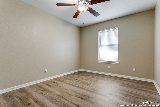 Image 27 of 36 For 5735 Cardinal Falls