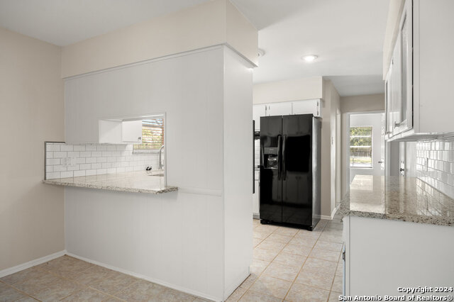 Image 11 of 28 For 221 Windcrest