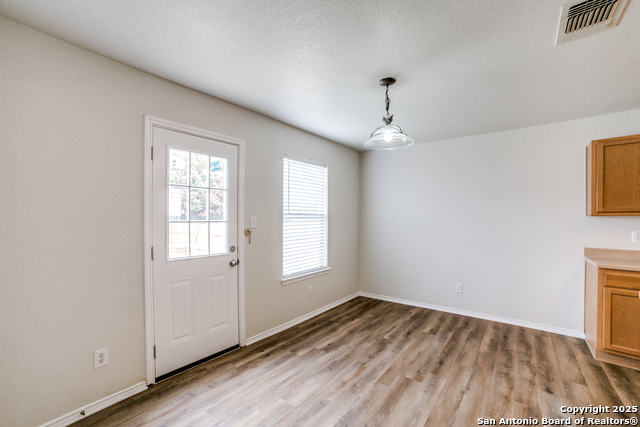 Image 15 of 42 For 5616 Poppy Seed Run