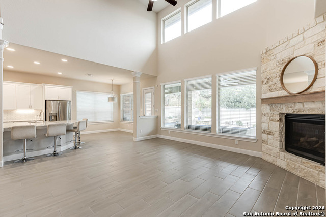 Image 17 of 53 For 17419 Hillsedge