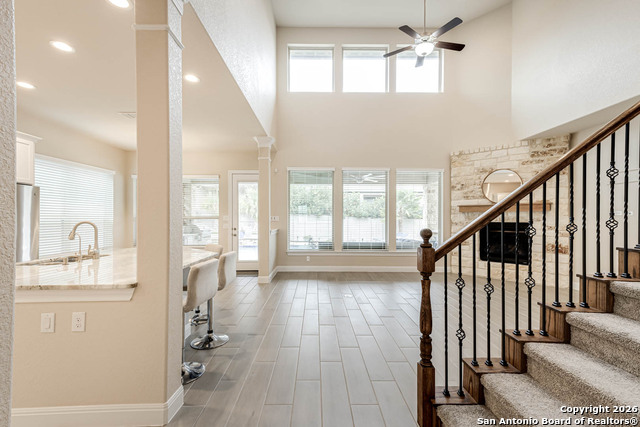 Image 20 of 53 For 17419 Hillsedge