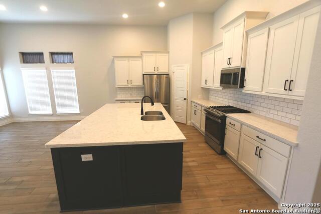 Image 18 of 59 For 2965 Grove Way